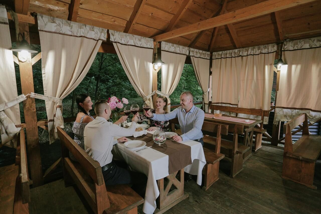 Отель Bogolvar Retreat Resort Анталовцы