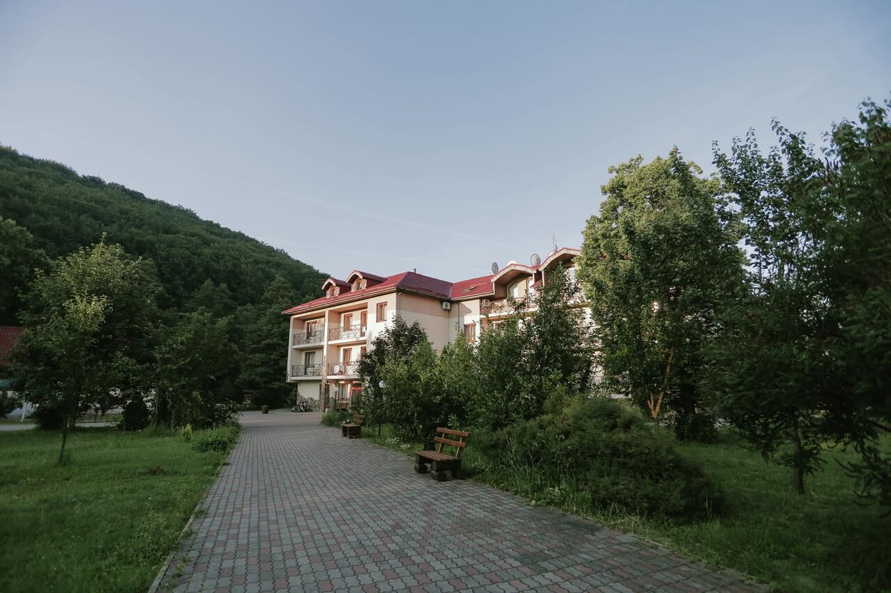 Отель Bogolvar Retreat Resort Анталовцы-5